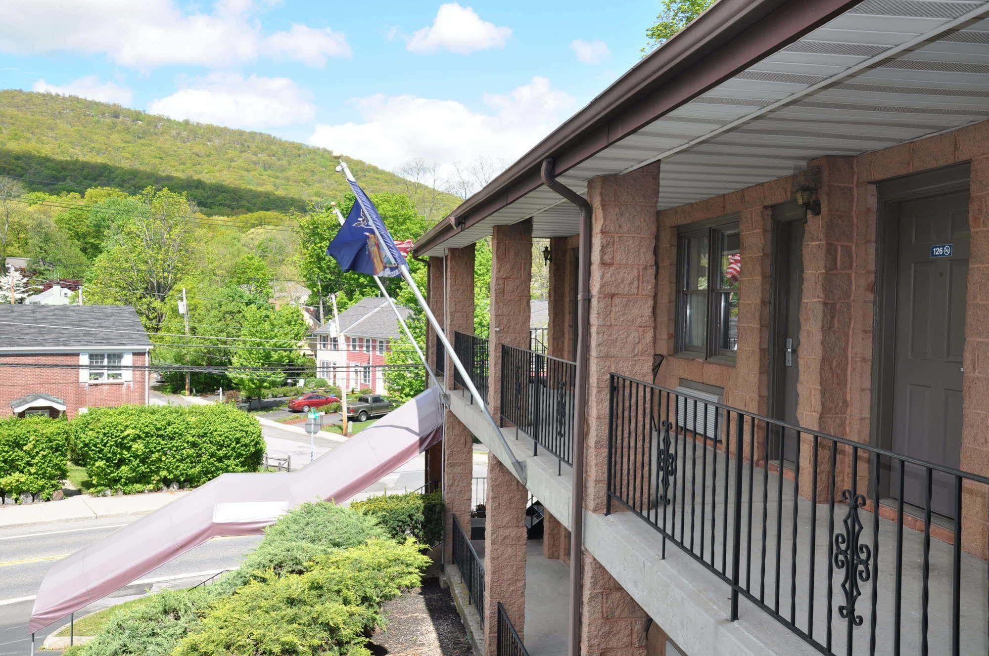 West Point Motel Highland Falls Exterior photo